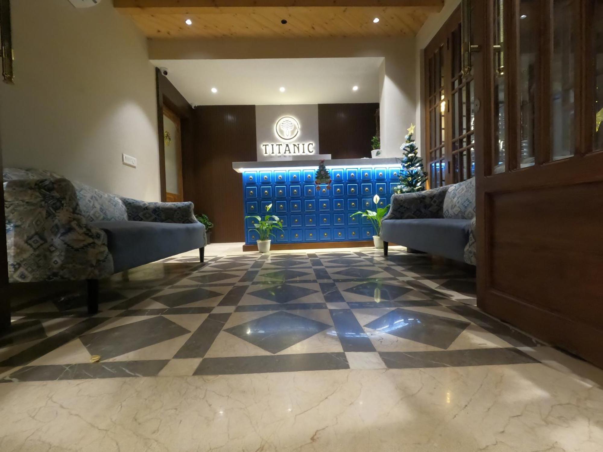 Titanic Boutique Hotel Бага Экстерьер фото